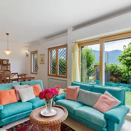 Guesthost - Cosy Flat With Garden And Parking Apartment