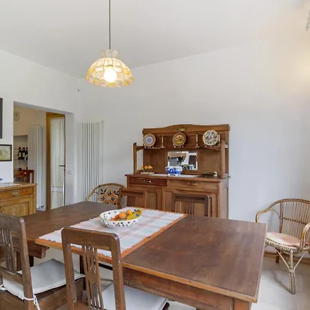 Apartment Cosy Flat With Garden And Parking *