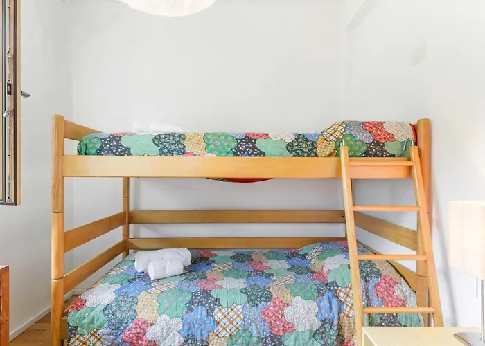 Apartamento Cosy Flat With Garden And Parking