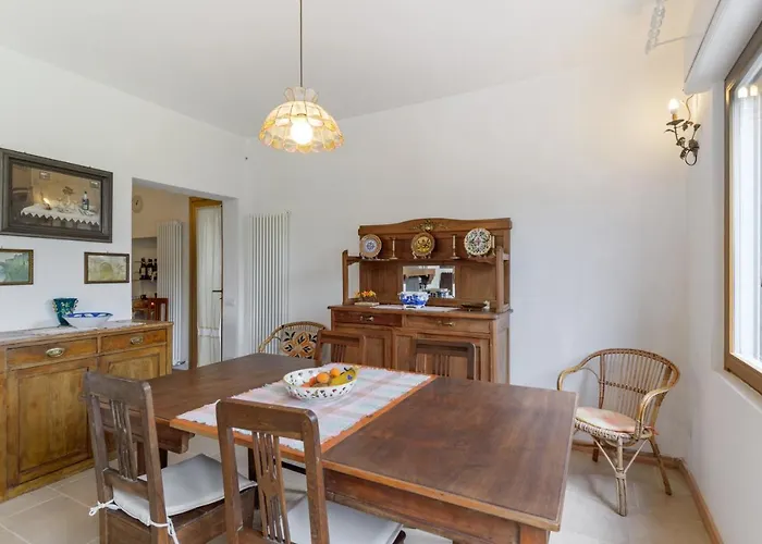 Apartamento Cosy Flat With Garden And Parking *