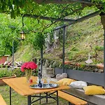 Guesthost - Cosy Flat With Garden And Parking * Cernobbio