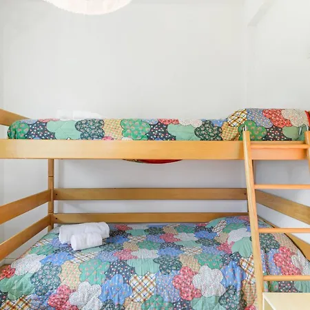 Lejlighed Cosy Flat With Garden And Parking